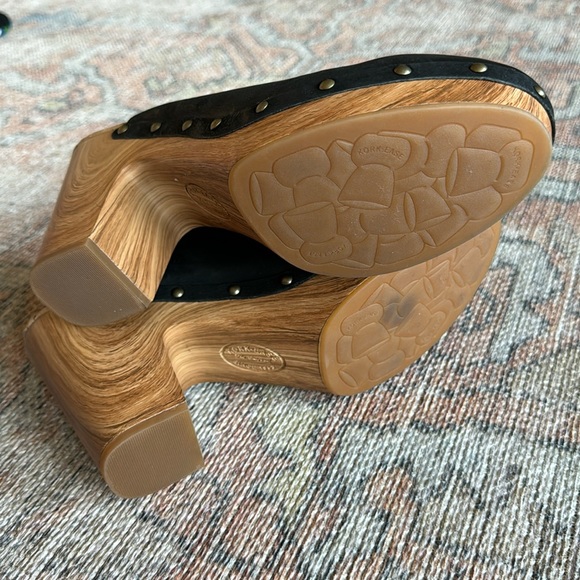 Kork-Ease Darby Clog in Black - Picture 6 of 7